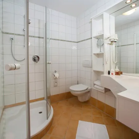 Bruno 4* Fügen